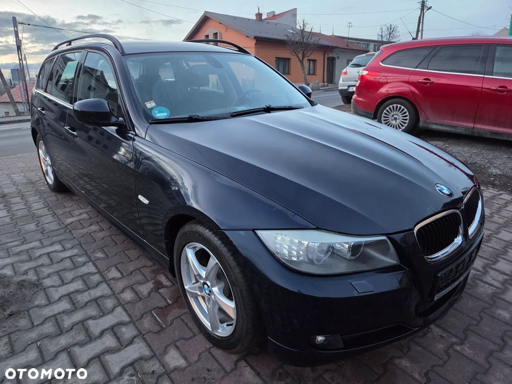BMW Seria 3 320i - 7