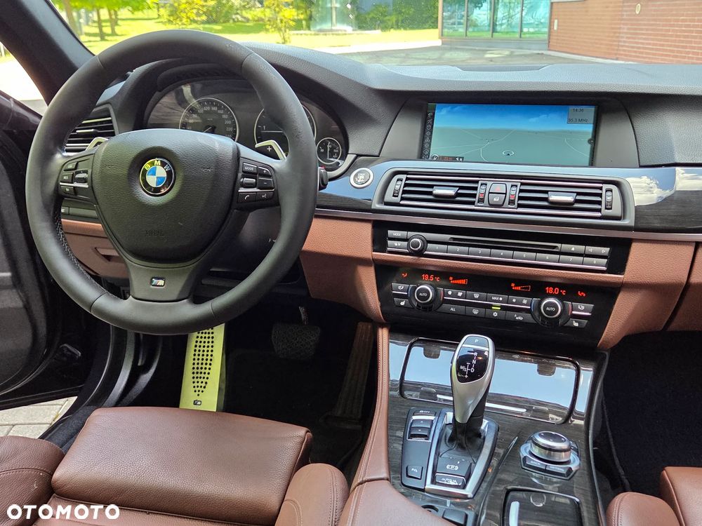 BMW Seria 5 520d Sport-Aut - 25