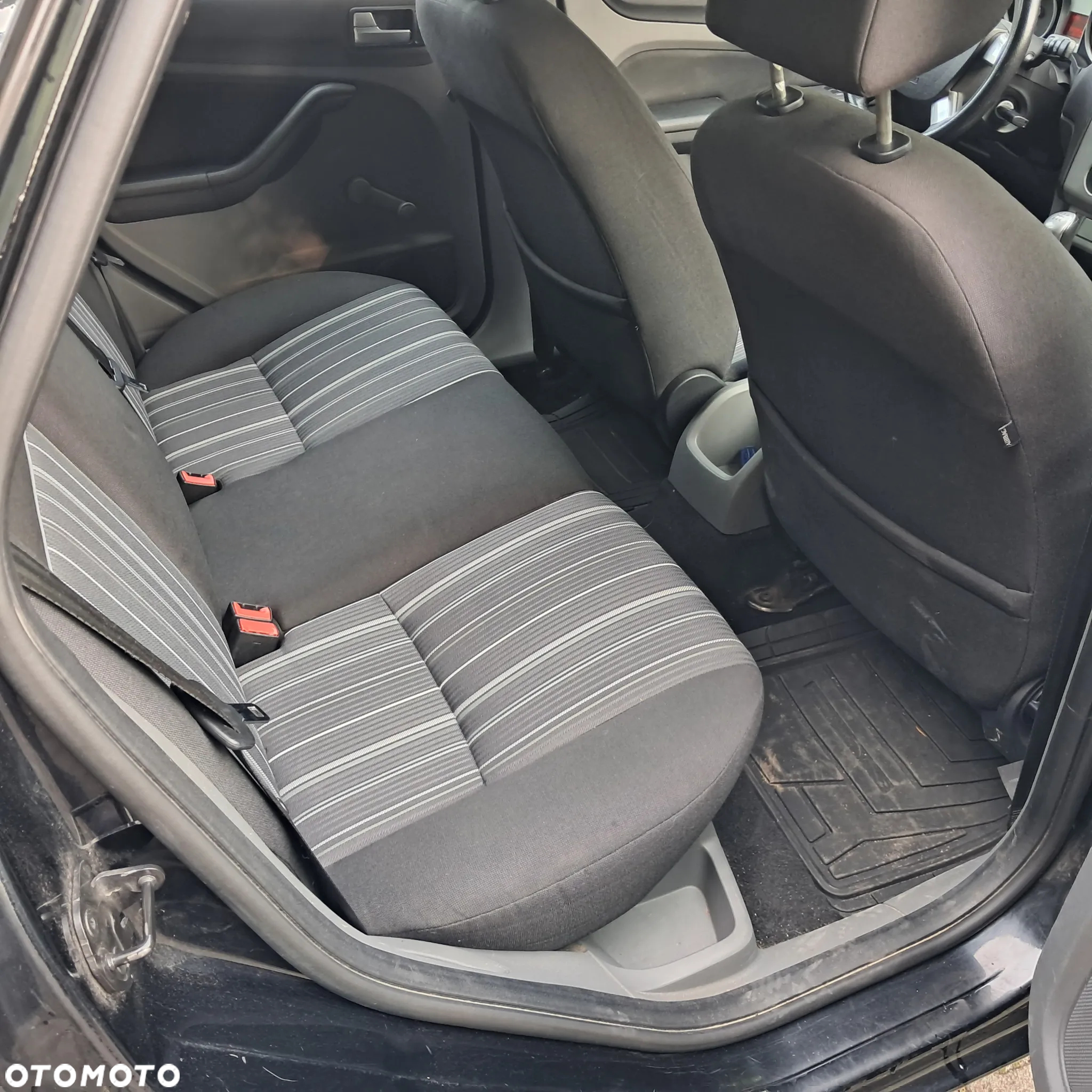 Ford Focus - 21