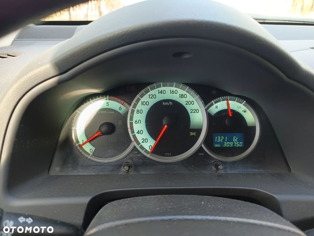 Toyota Corolla Verso - 26