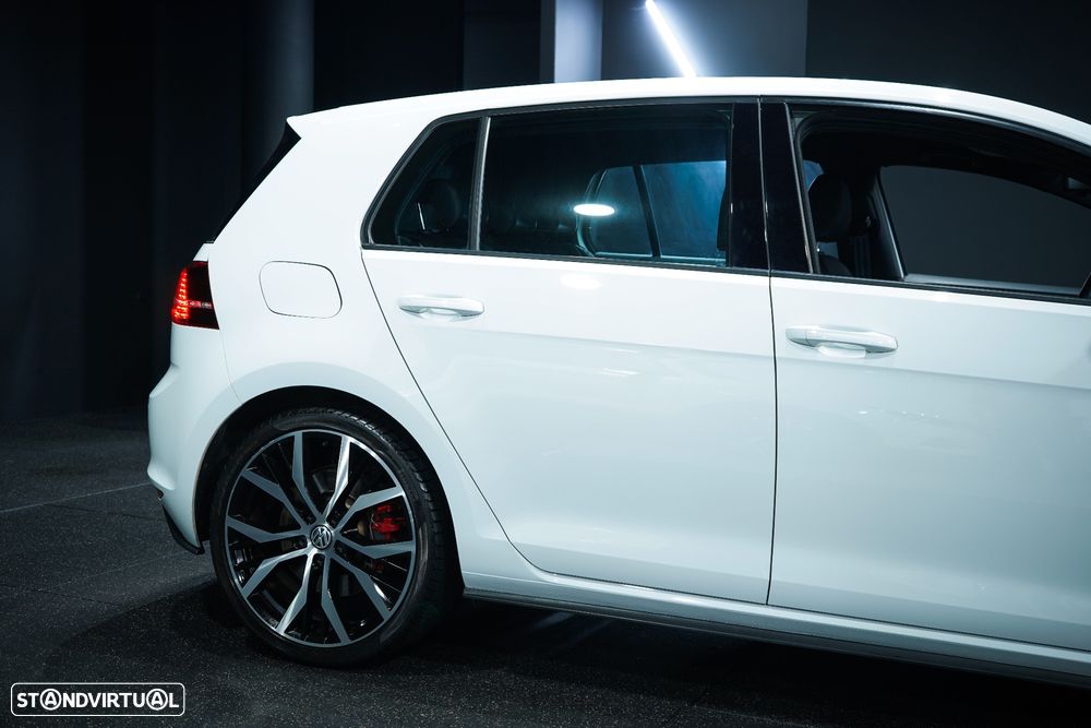 VW Golf 2.0 TSi GTi DSG Performance - 9
