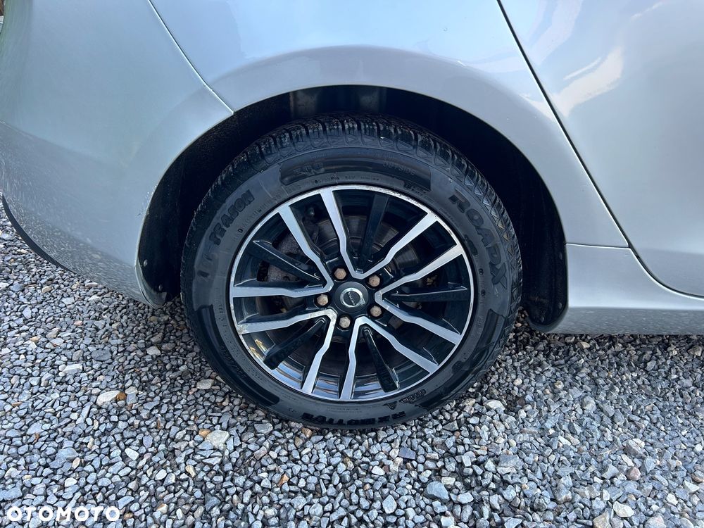 Volvo V40 D2 Momentum - 12