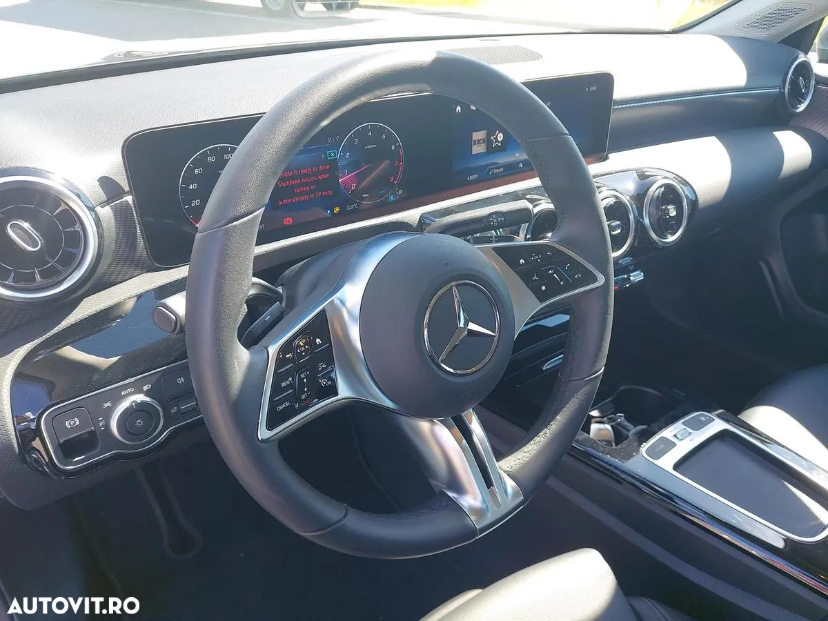 Mercedes-Benz A 180 MHEV 7G-DCT Sedan - 9