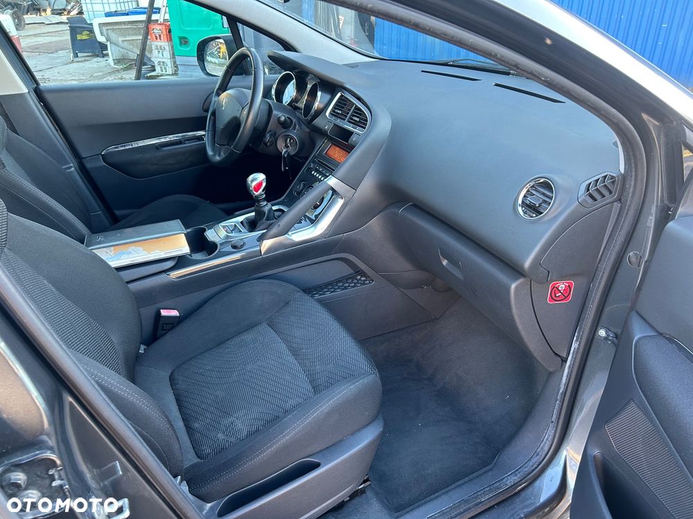 Peugeot 3008 - 11