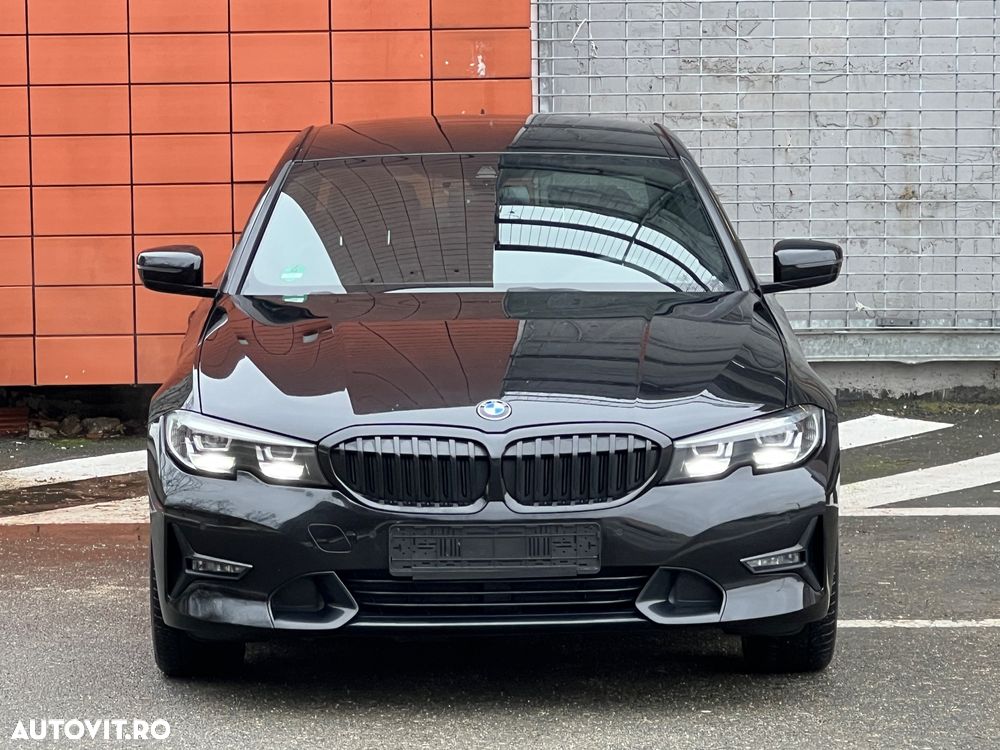 BMW Seria 3 320i Aut. Sport Line - 9