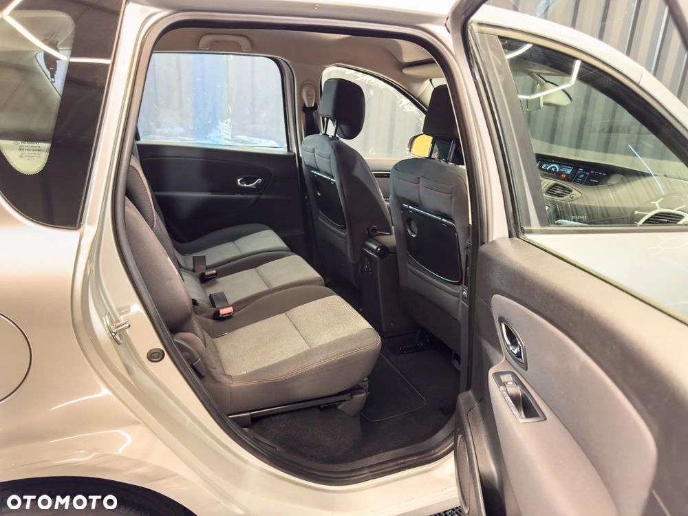 Renault Scenic ENERGY dCi 110 INTENS - 22