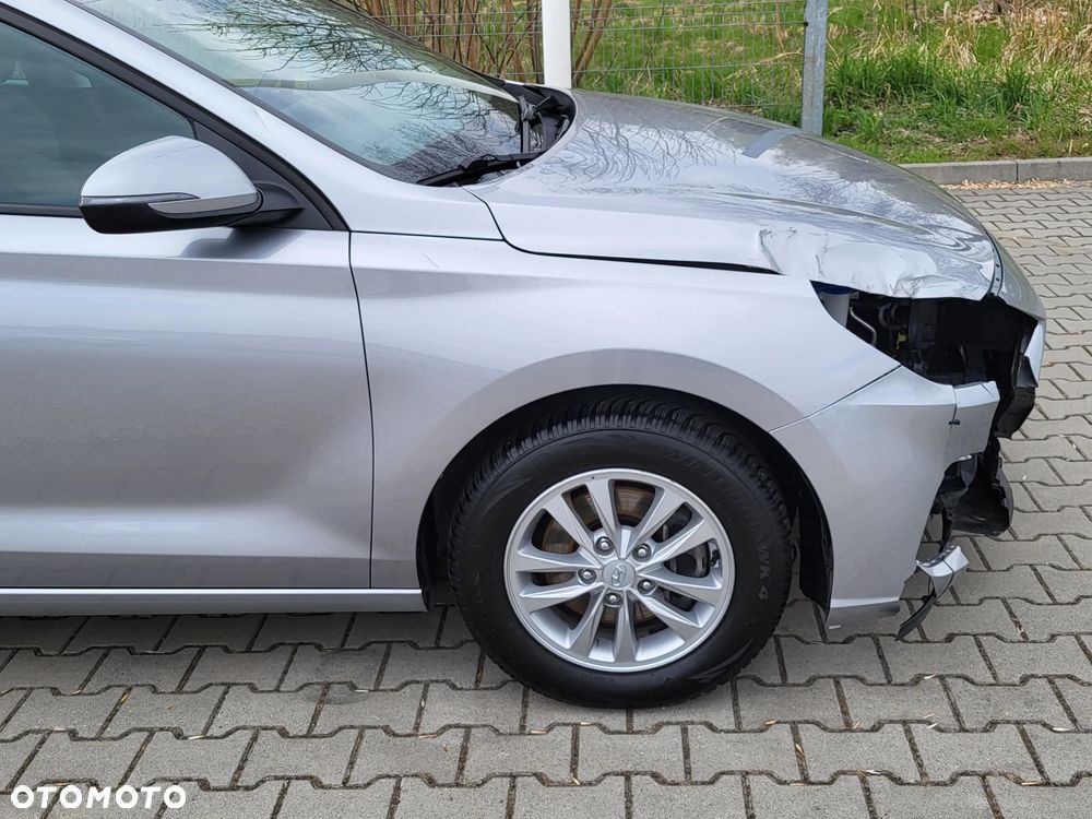 Hyundai i30 1.0 T-GDI Classic + - 32