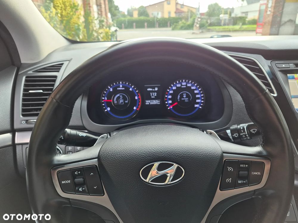 Hyundai i40 1.7 CRDi Comfort + - 25