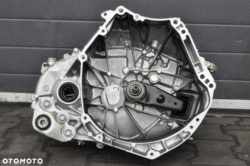 MAZDA 2 DL DJ 1.5 SKYACTIV-G HYBRID SKRZYNIA F6200