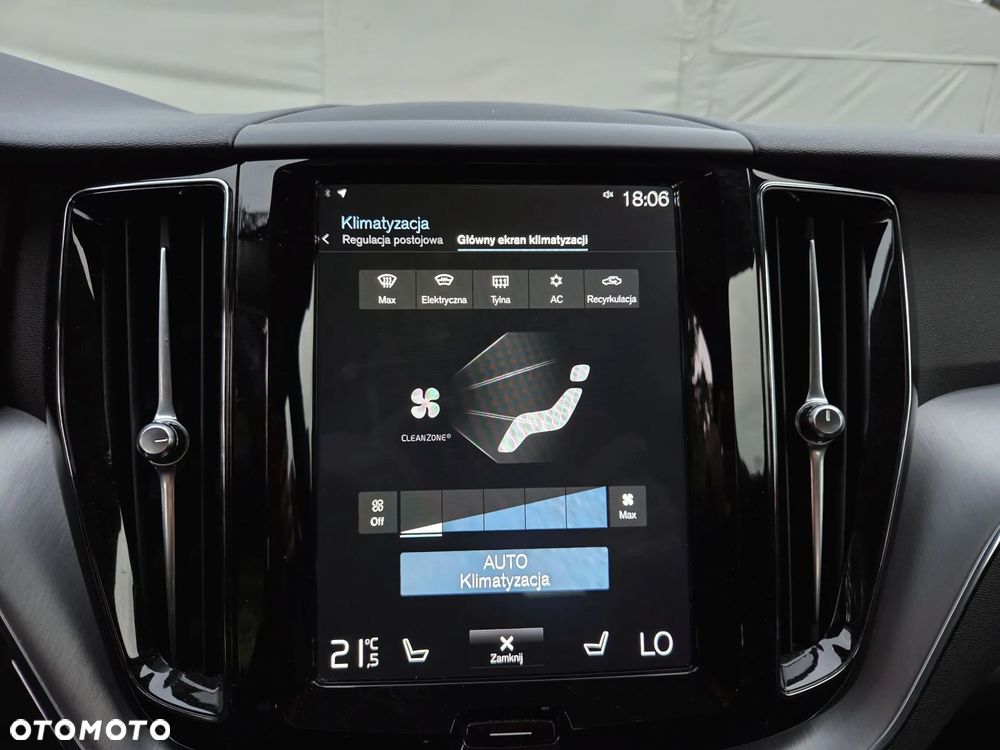 Volvo XC 60 T5 Geartronic Momentum Pro - 22