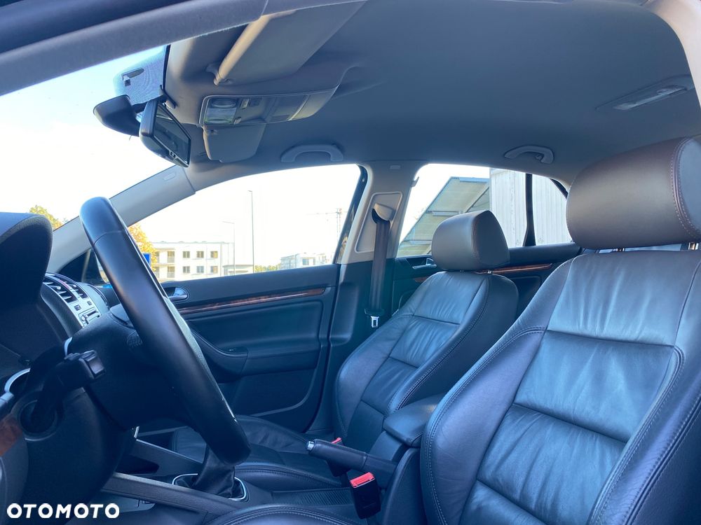 Volkswagen Jetta 1.9 TDI United - 16