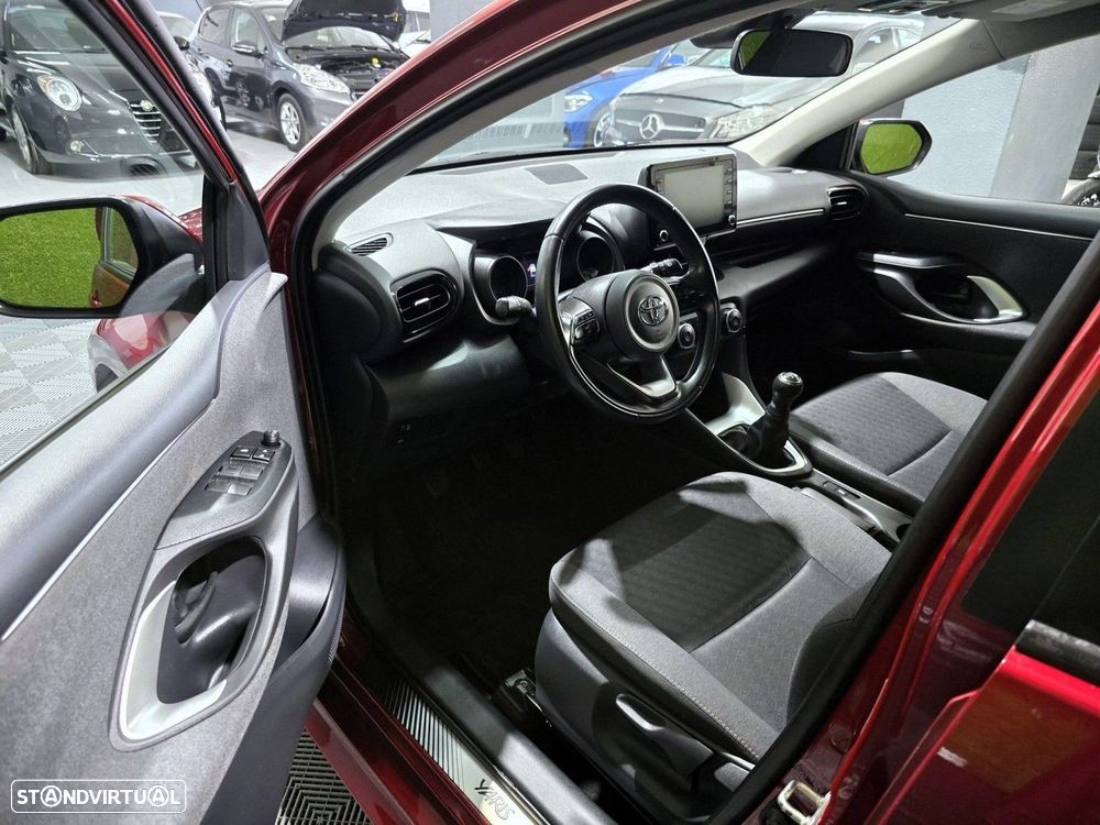Toyota Yaris 1.0 VVT-i Exclusive - 10