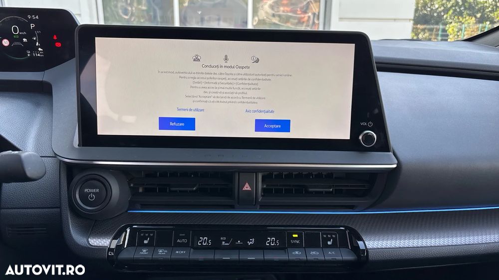 Toyota Prius - 17