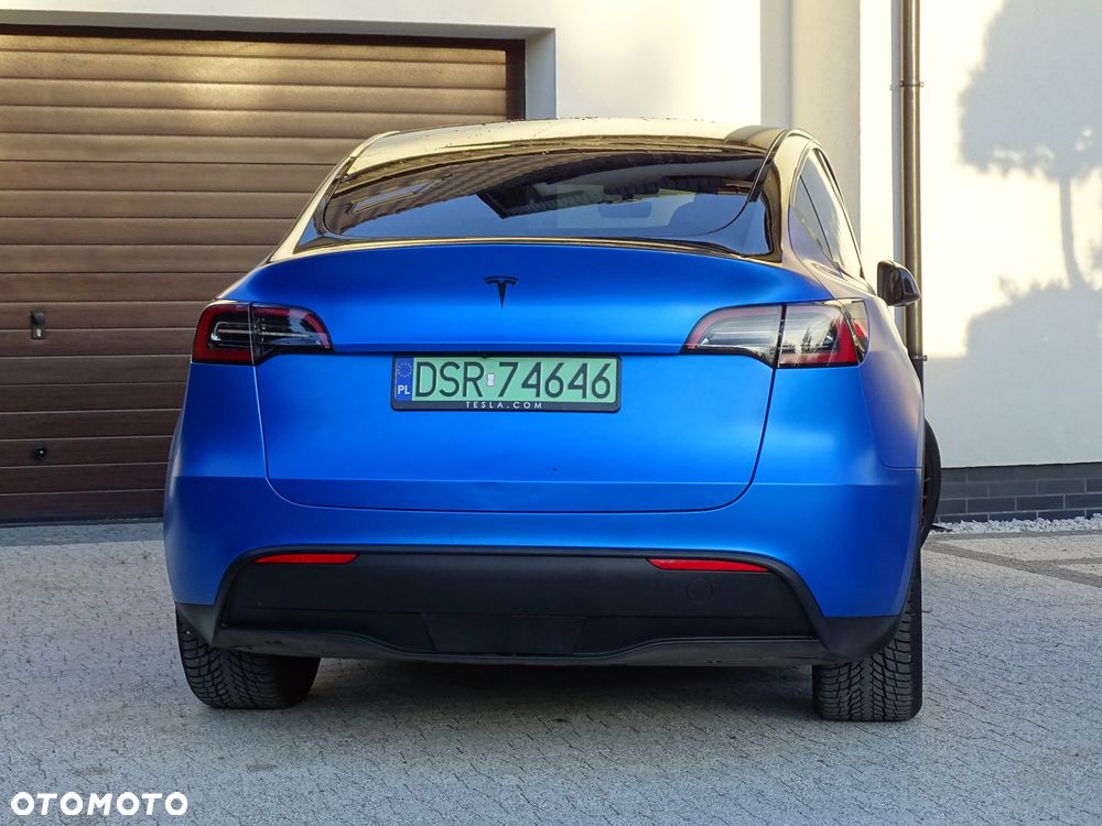 Tesla Model Y Long Range Dual Motor AWD - 10