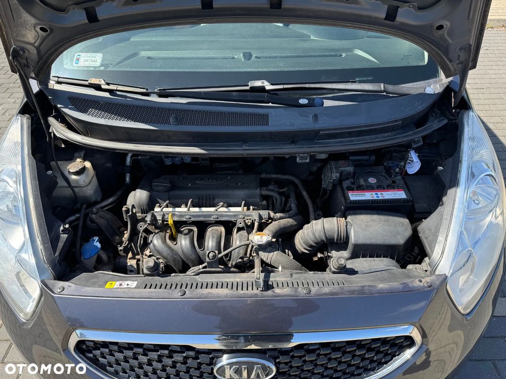 Kia Venga - 26
