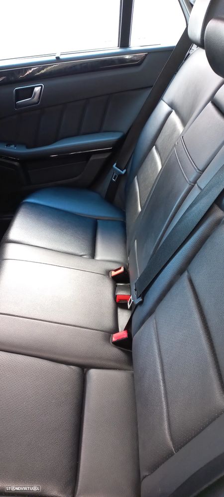 Mercedes-Benz E 300 Bluetec Hybrid Avantgarde - 26