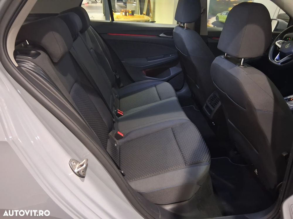 Volkswagen Golf 1.0 eTSI MHEV 110CP DSG Life - 32