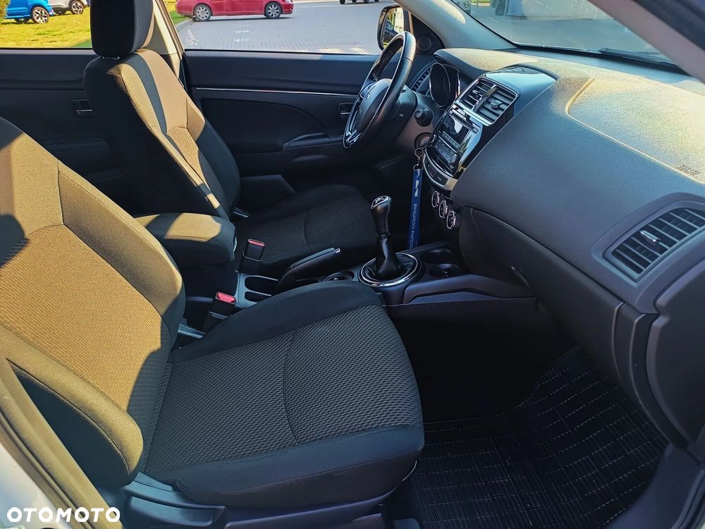 Mitsubishi ASX 1.6 Invite - 18