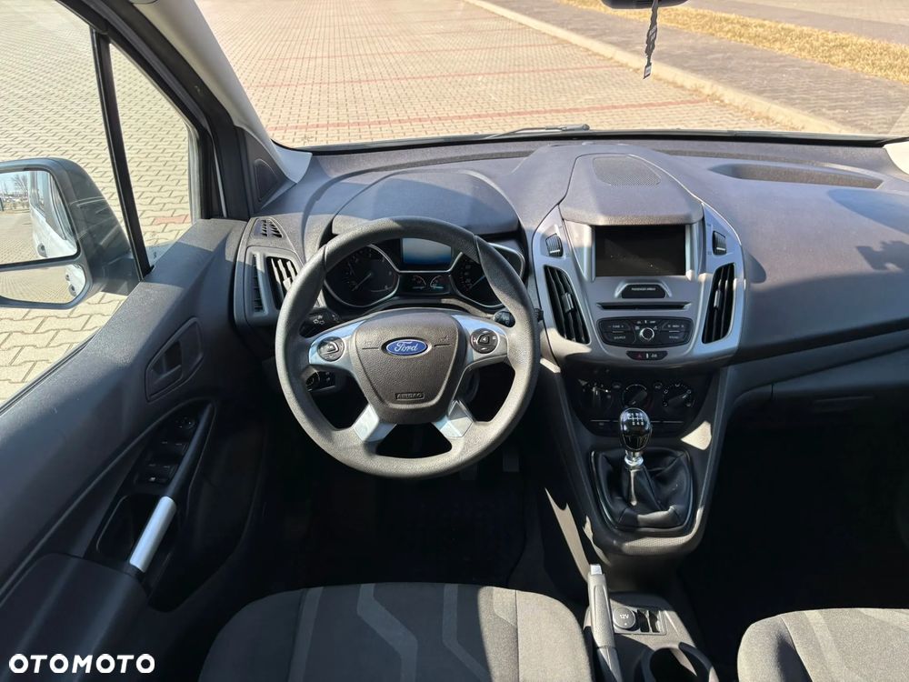 Ford Tourneo Connect Grand - 29