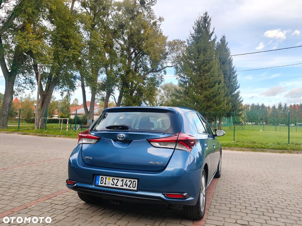 Toyota Auris 1.33 Dual-VVT-i - 30