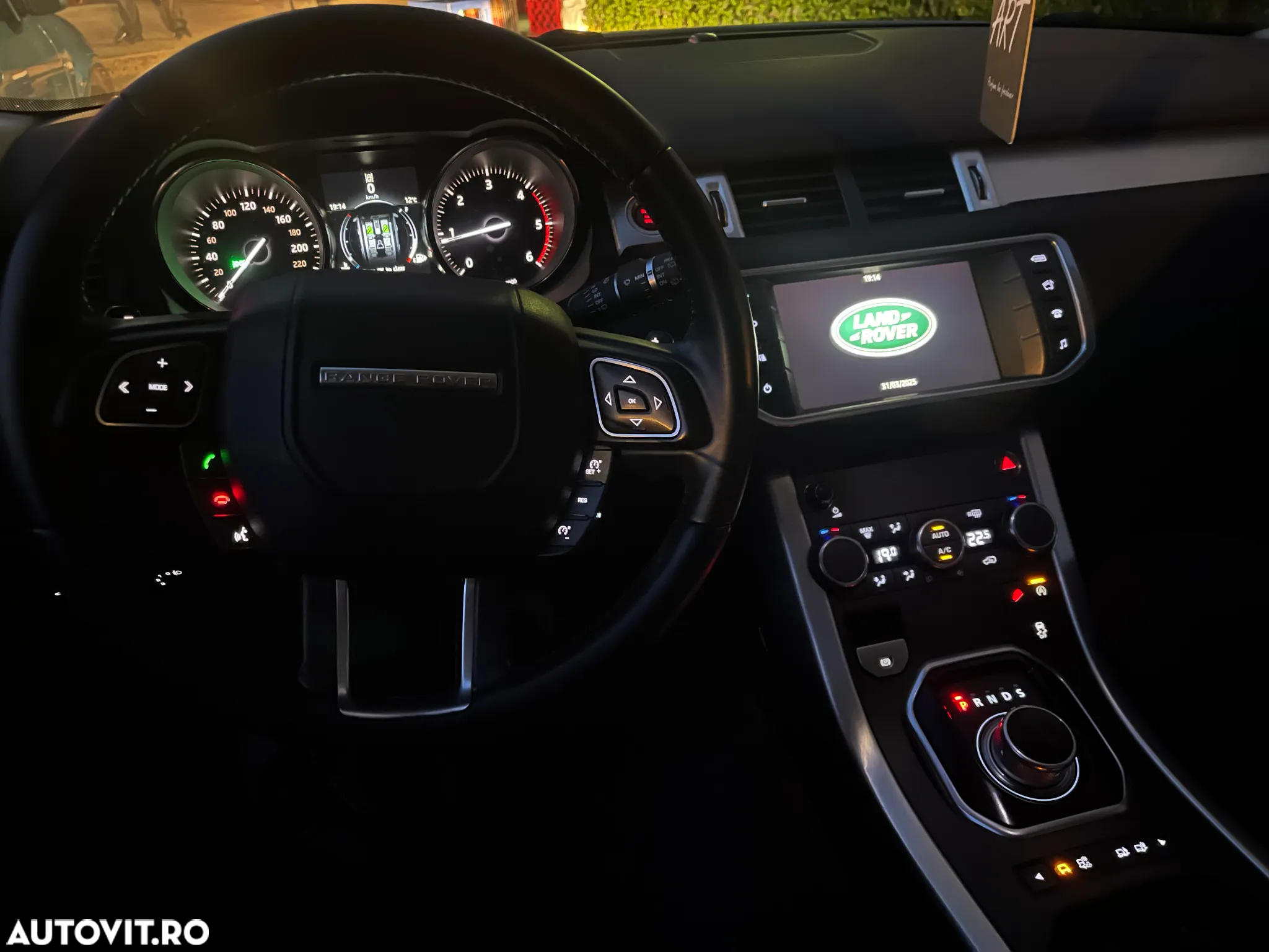 Land Rover Range Rover Evoque 2.0 D150 R-Dynamic SE - 36