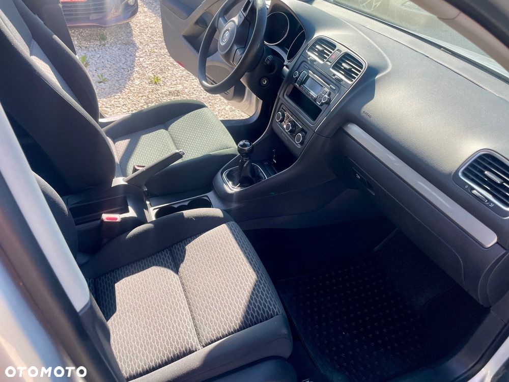 Volkswagen Golf - 30