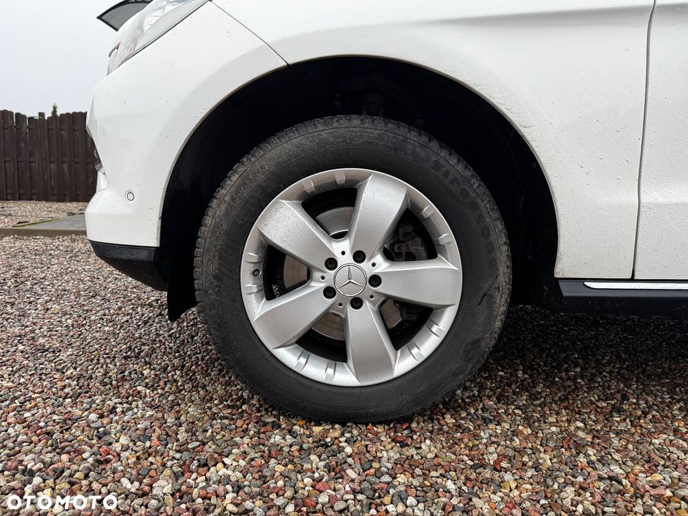 Mercedes-Benz ML 350 4MATIC (BlueEFFICIENCY) 7G-TRONIC - 22