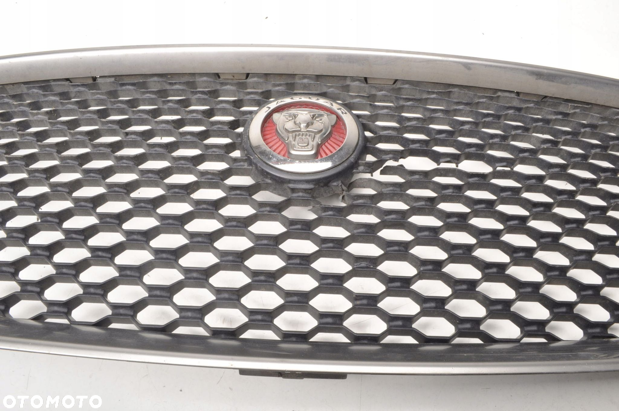 JAGUAR XF II ATRAPA GRILL GX63-018K28-A - 10