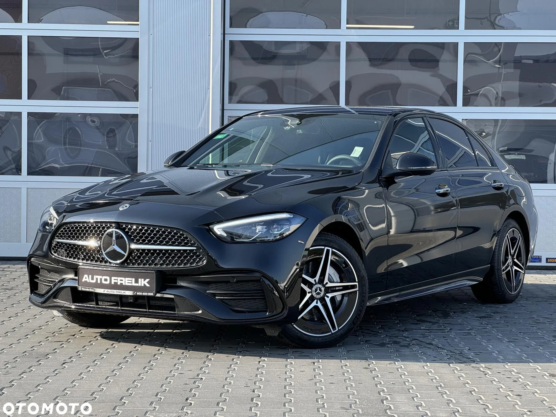 Mercedes-Benz Klasa C 300 e AMG - 2