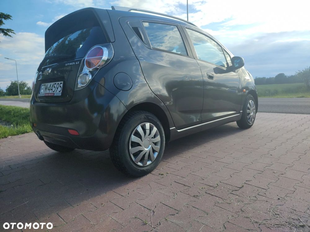 Chevrolet Spark - 14