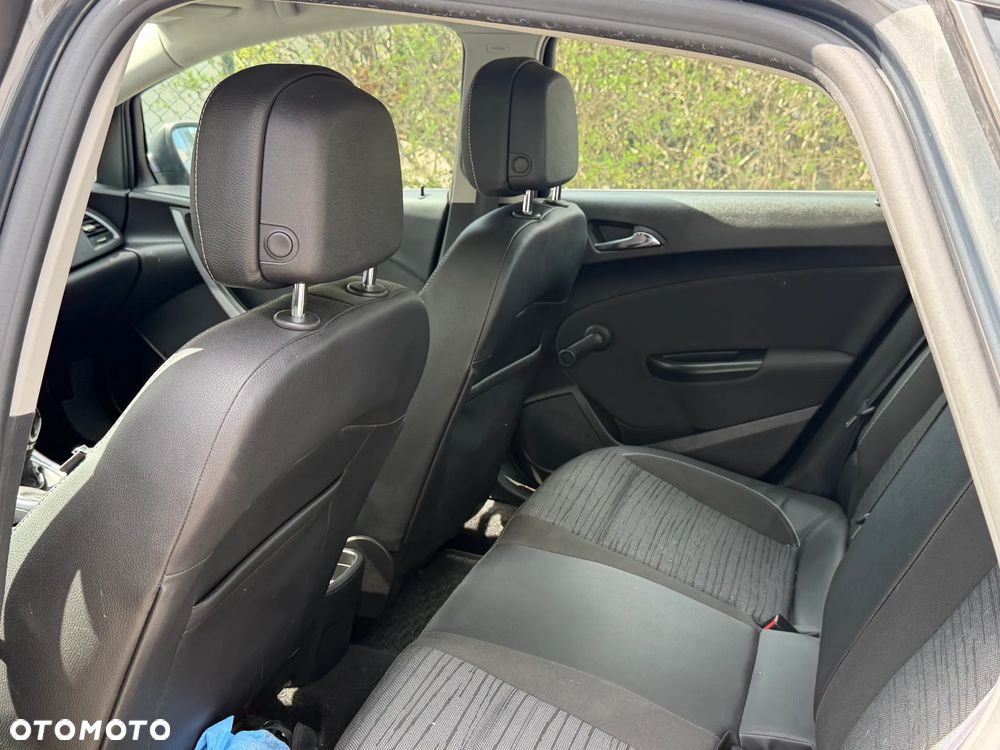 Opel Astra 1.4 T Business - 11