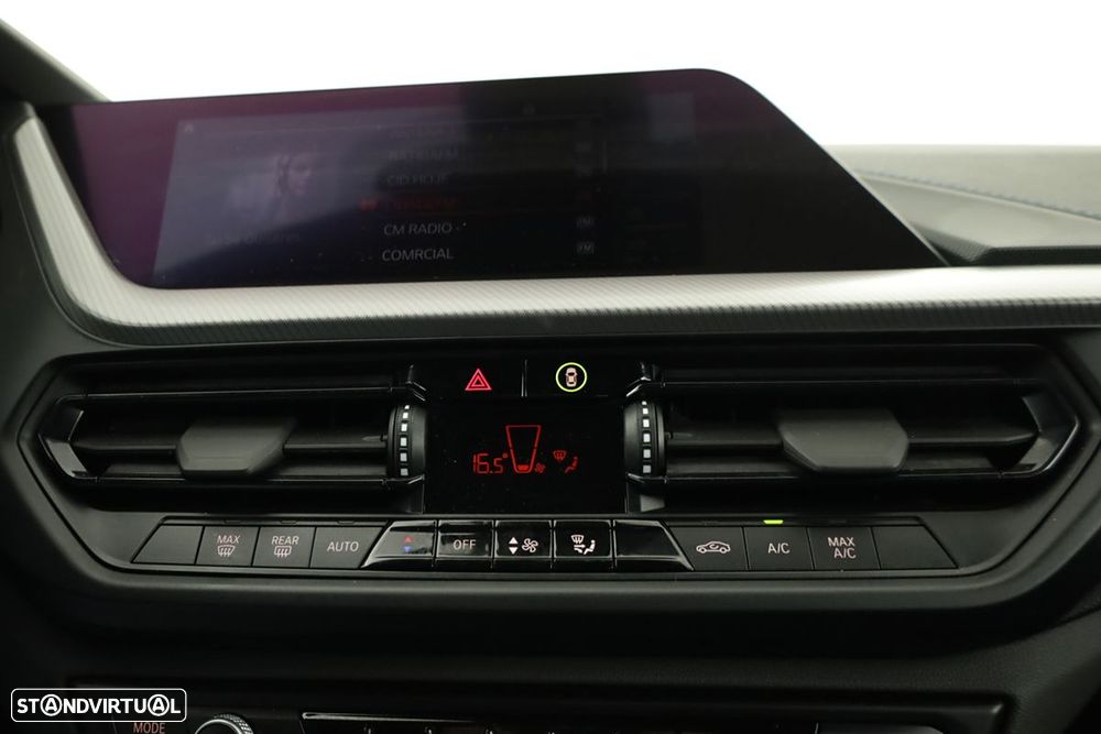 BMW 116 d Pack Desportivo M Auto - 13