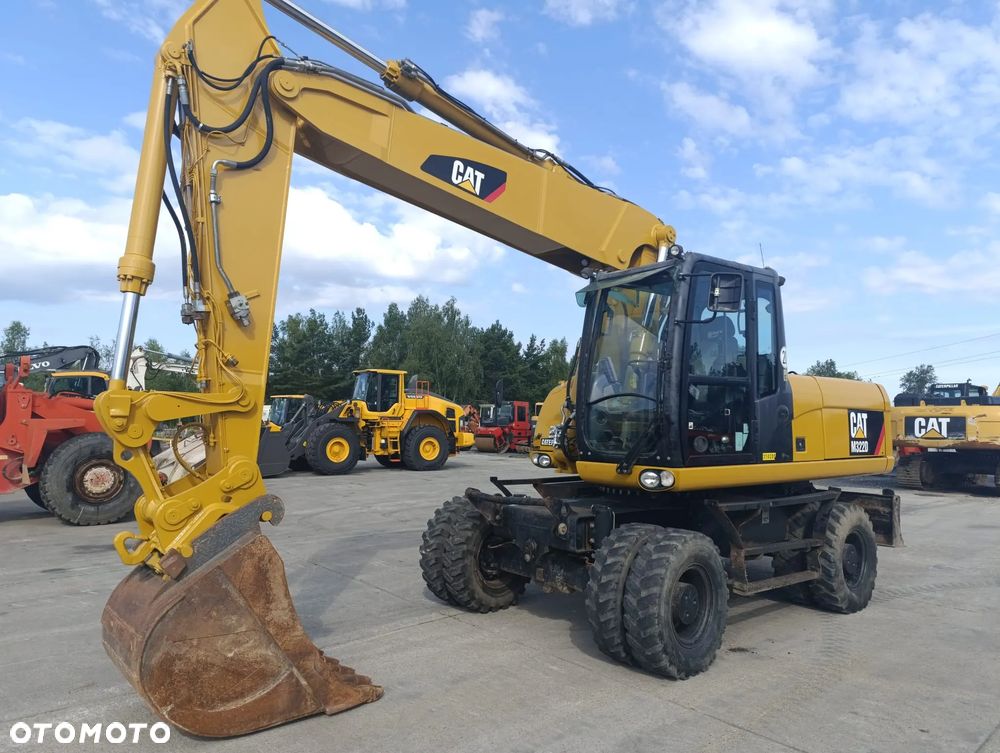 Caterpillar M322D - 2