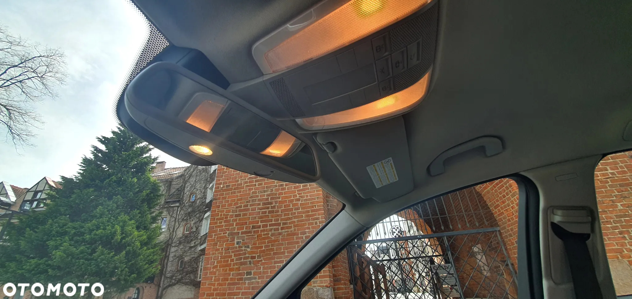 Mercedes-Benz Klasa C 180 T (BlueEFFICIENCY) 7G-TRONIC Avantgarde - 28