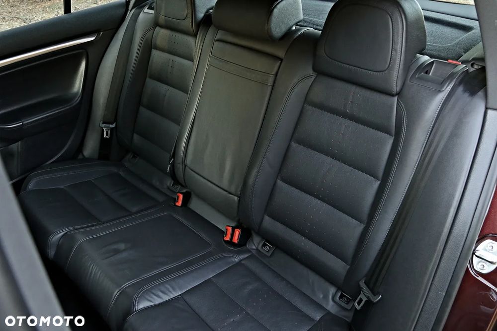 Volkswagen Golf 2.0 FSI 4Motion GT Sport - 8