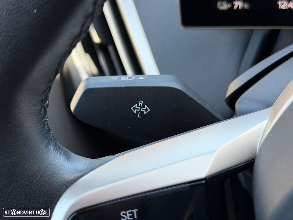 BMW iX xDrive 40 Pack Desportivo - 33