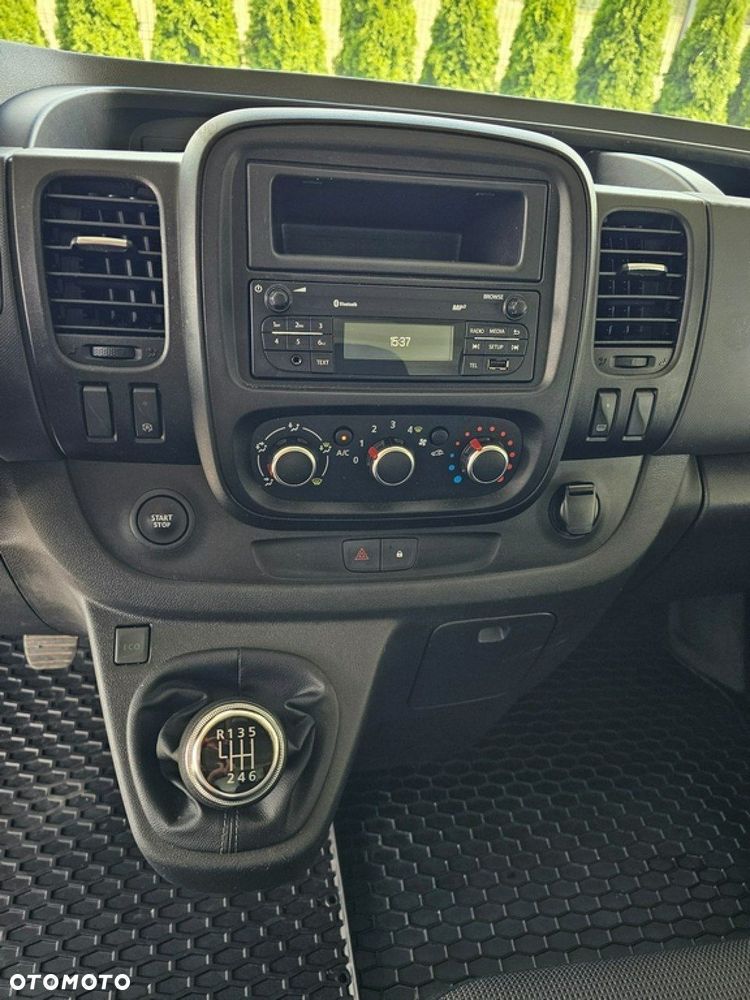 Renault Trafic - 17
