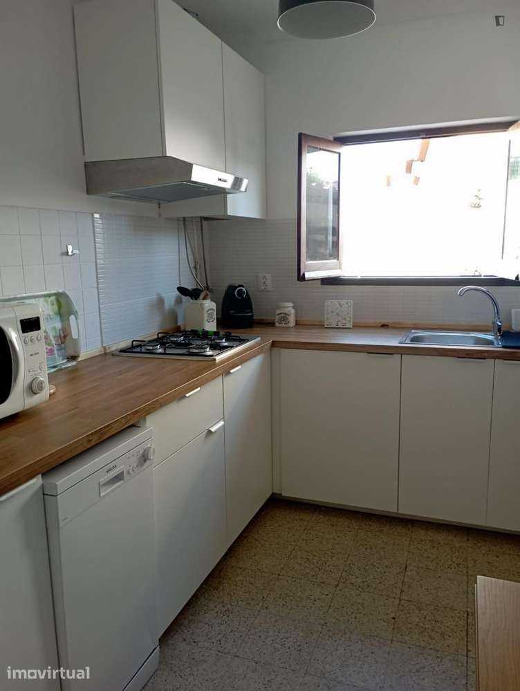 Quarto - localizado em Carcavelos Lisbon - Grande imagem: 3/15