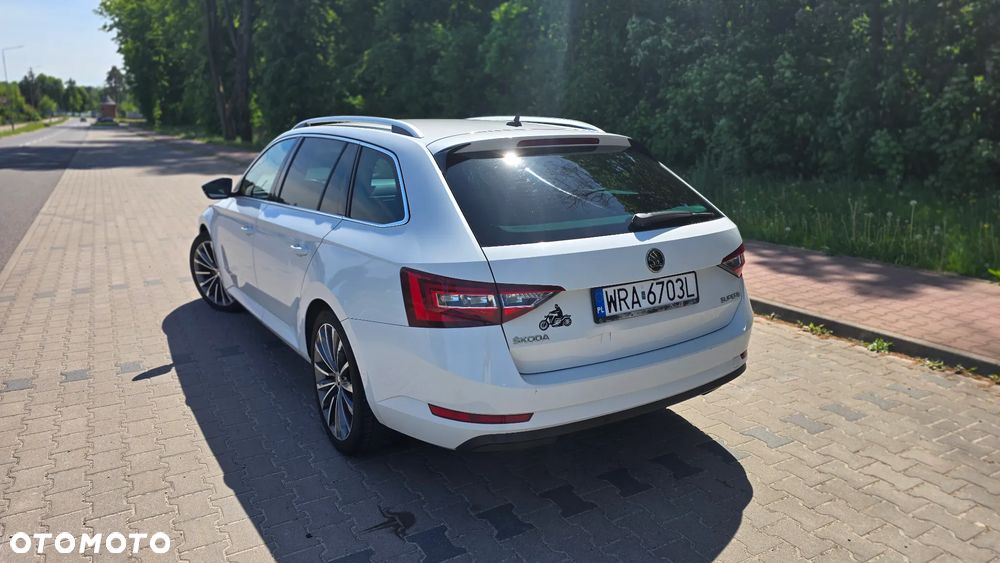 Skoda Superb 2.0 TDI L&K DSG - 5