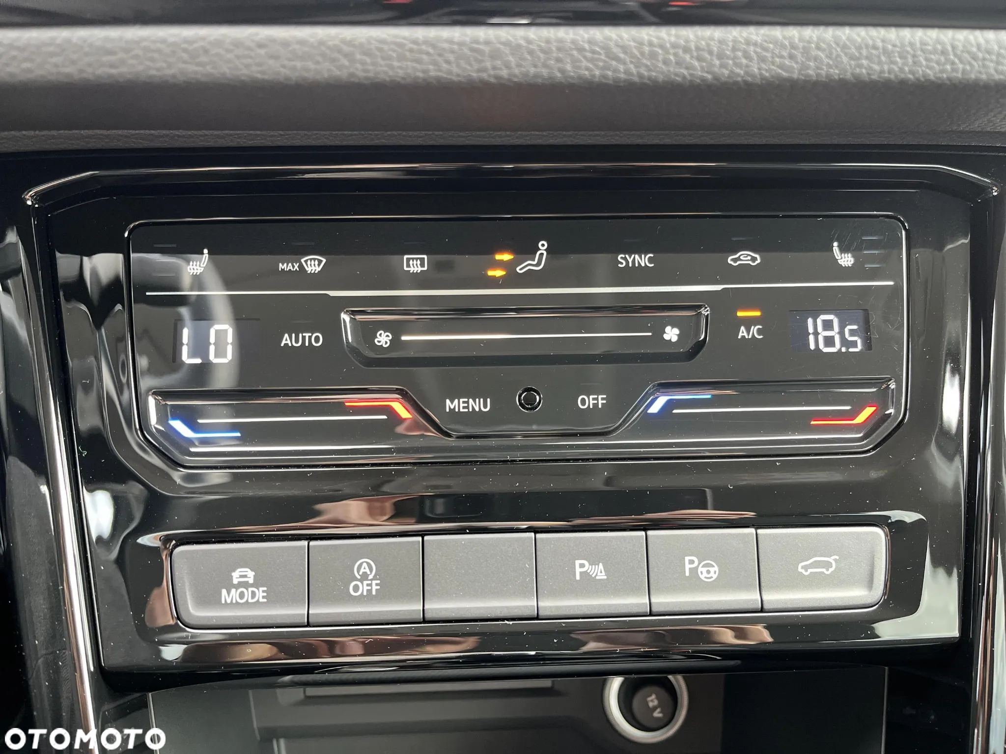 Volkswagen Touran 1.5 TSI EVO Highline DSG - 34