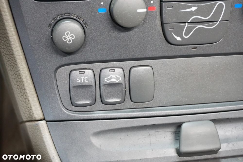 Volvo V70 D5 Comfort - 31