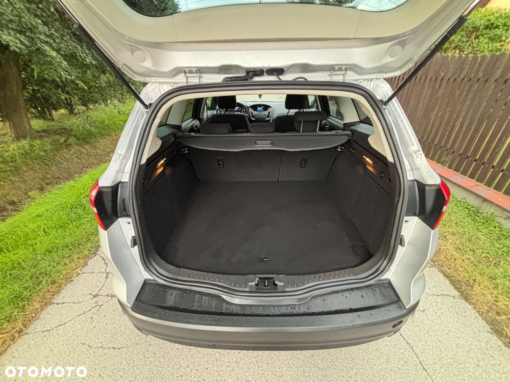 Ford Focus 1.5 TDCi SYNC Edition - 18