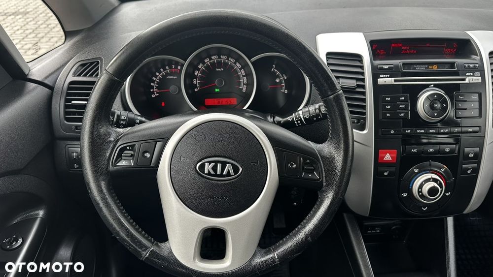 Kia Venga 1.4 CVVT Dream Team Edition - 24