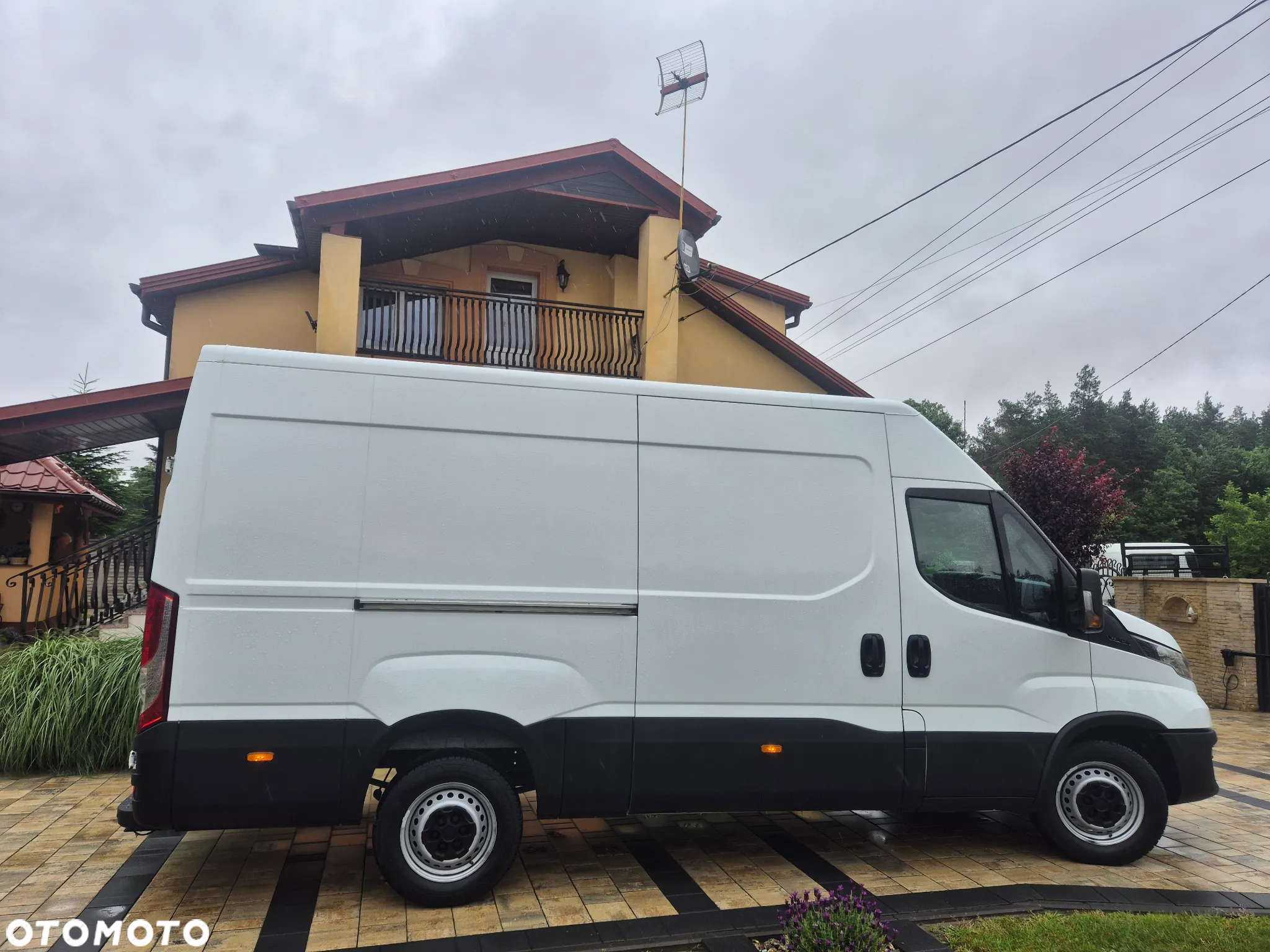 Iveco DAILY 35S14 L3H2 JAK NOWY SPROWADZAONY LIFT - 7
