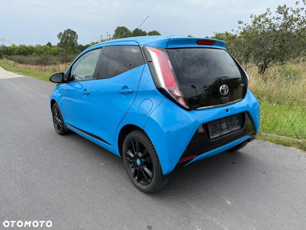 Toyota Aygo x-play - 7