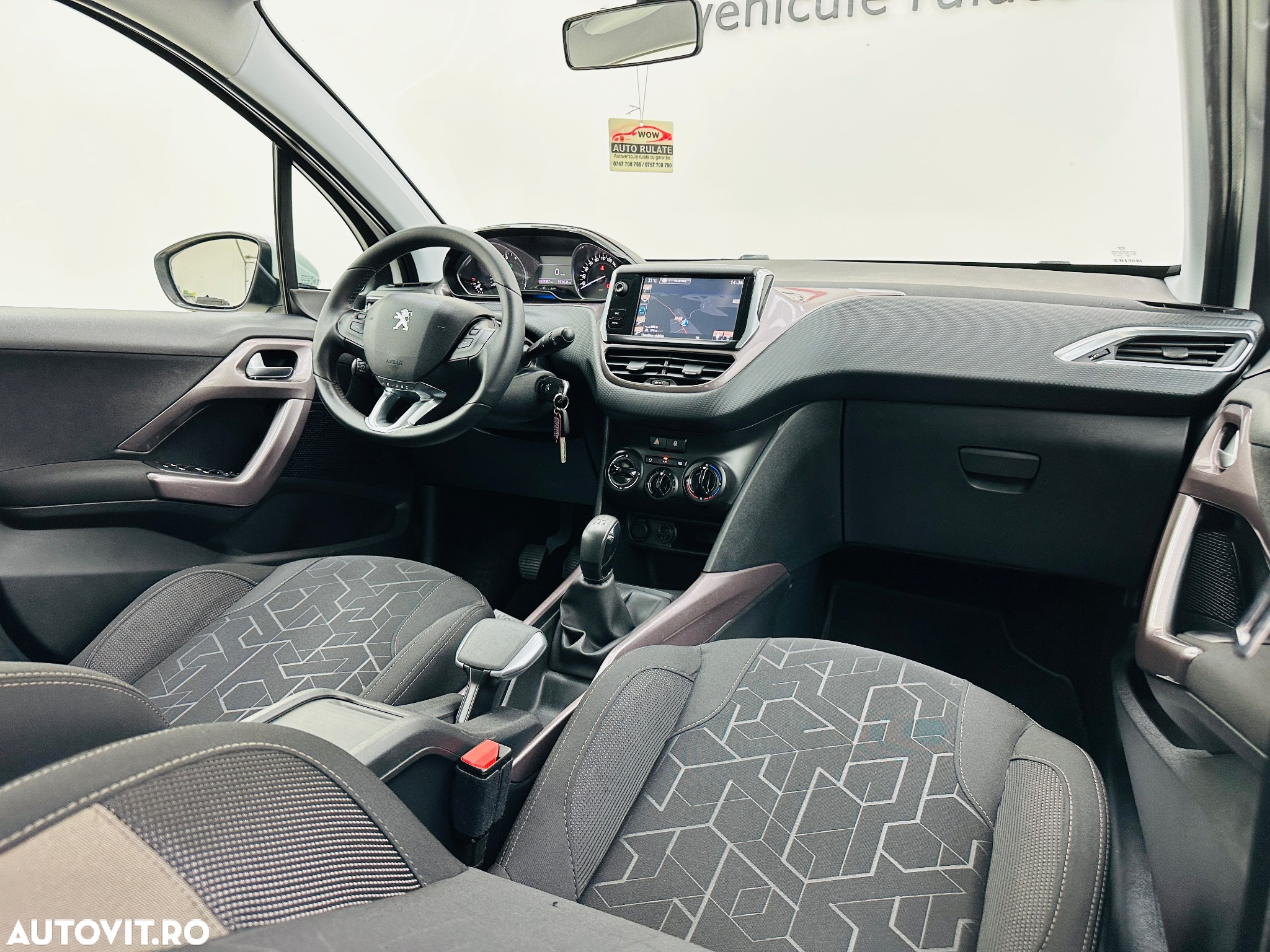 Peugeot 2008 1.2 VTi Active - 24