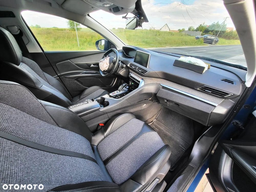 Peugeot 3008 1.6 PureTech Hybrid PHEV Allure S&S EAT8 - 13