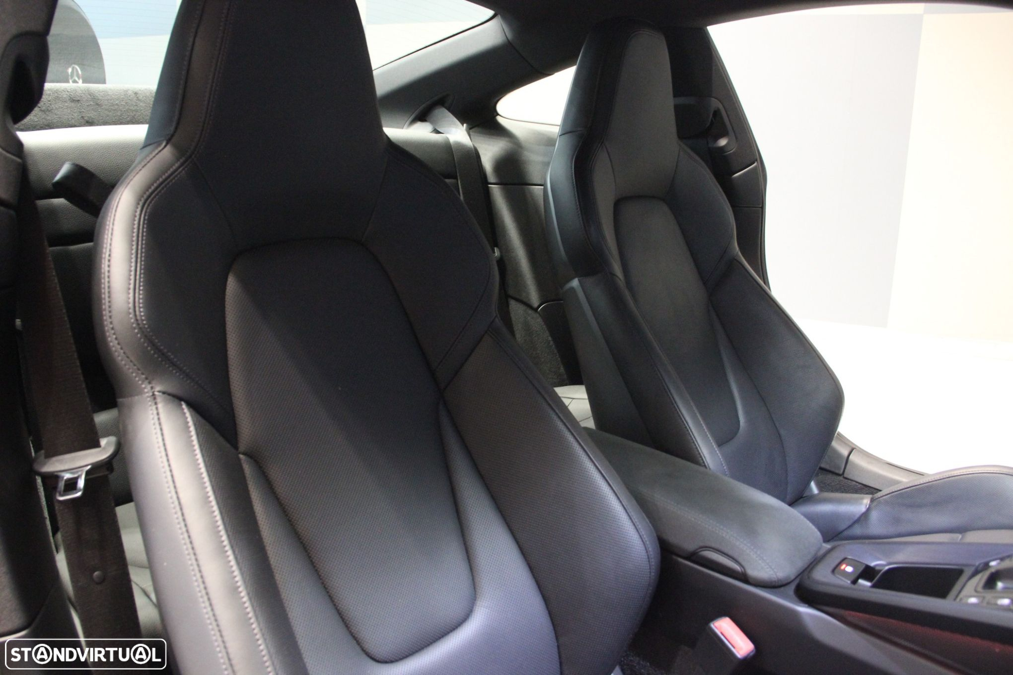 Porsche 911 (992) Carrera GTS PDK - 11