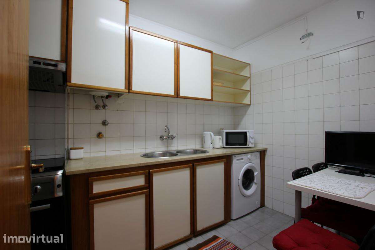 Quarto - localizado em Campanhã Porto - Grande imagem: 4/6