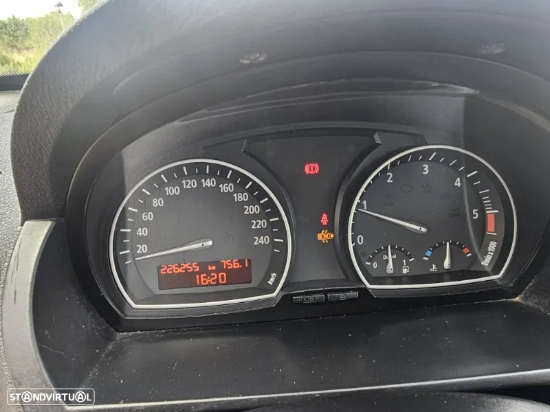 BMW X3 2.0 d - 12